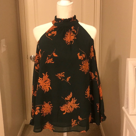 entro Tops - Entro Green Cold Shoulder Blouse Top Size M